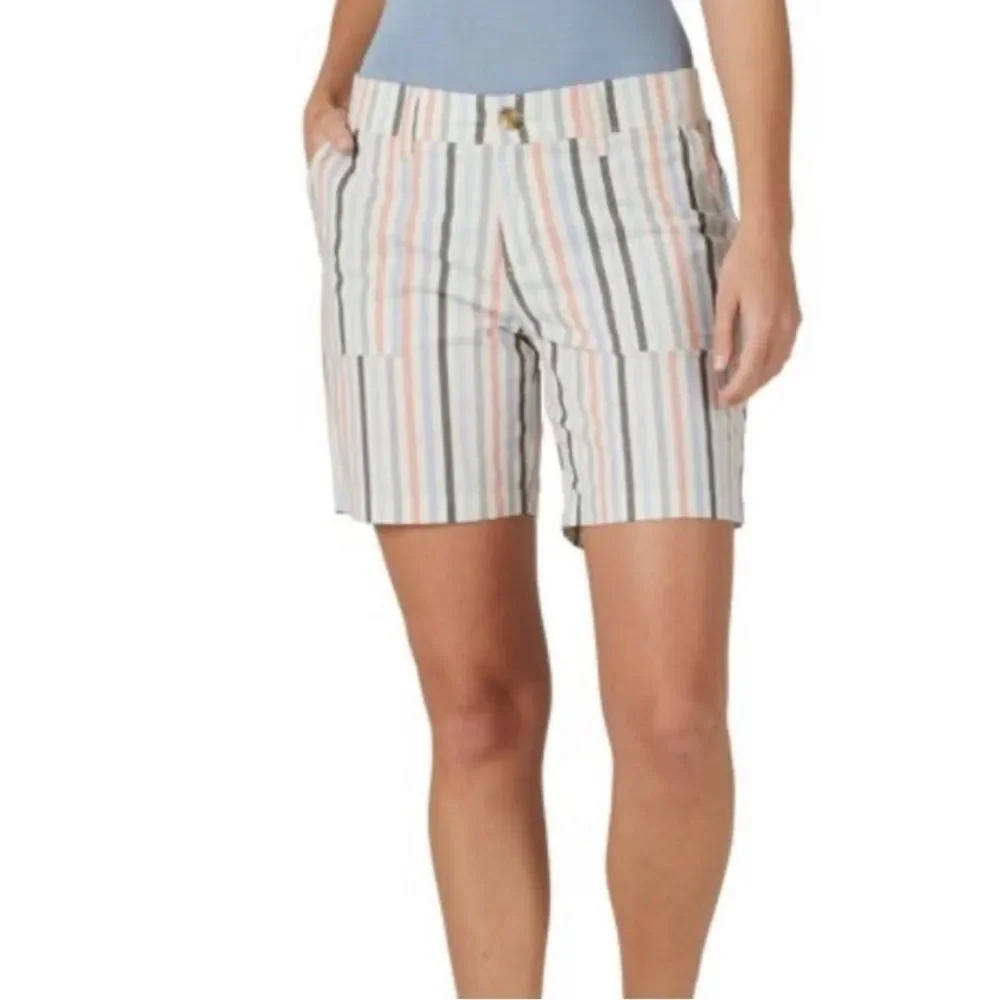 Lee | Women's Plus Size 22M Regular Fit Mid Rise striped Utility Shorts